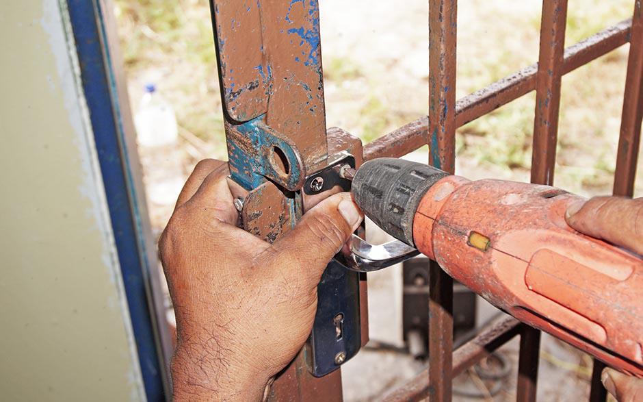 serrurier serrurerie metal maintenance Orléans